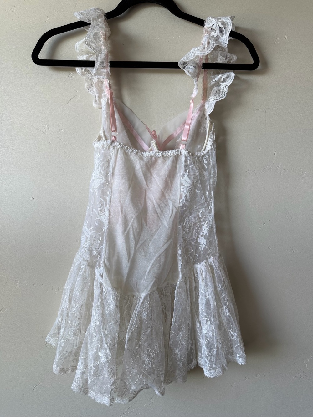 Women’s Archival Frederick's of Hollywood White Lace Chemise w/ Pink Ribbon Trim - Picture 2 of 3